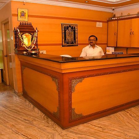 Hotel Vishnu Residency Βιζαχαπατνάμ Εξωτερικό φωτογραφία