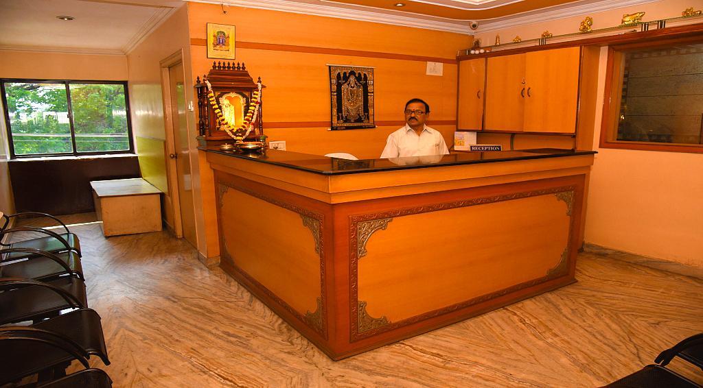 Hotel Vishnu Residency Βιζαχαπατνάμ Εξωτερικό φωτογραφία