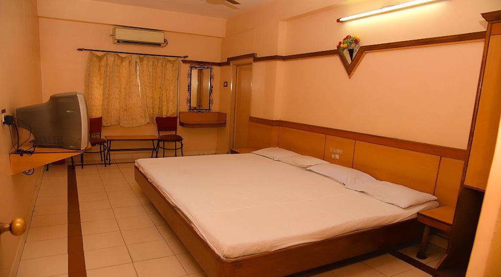 Hotel Vishnu Residency Βιζαχαπατνάμ Εξωτερικό φωτογραφία